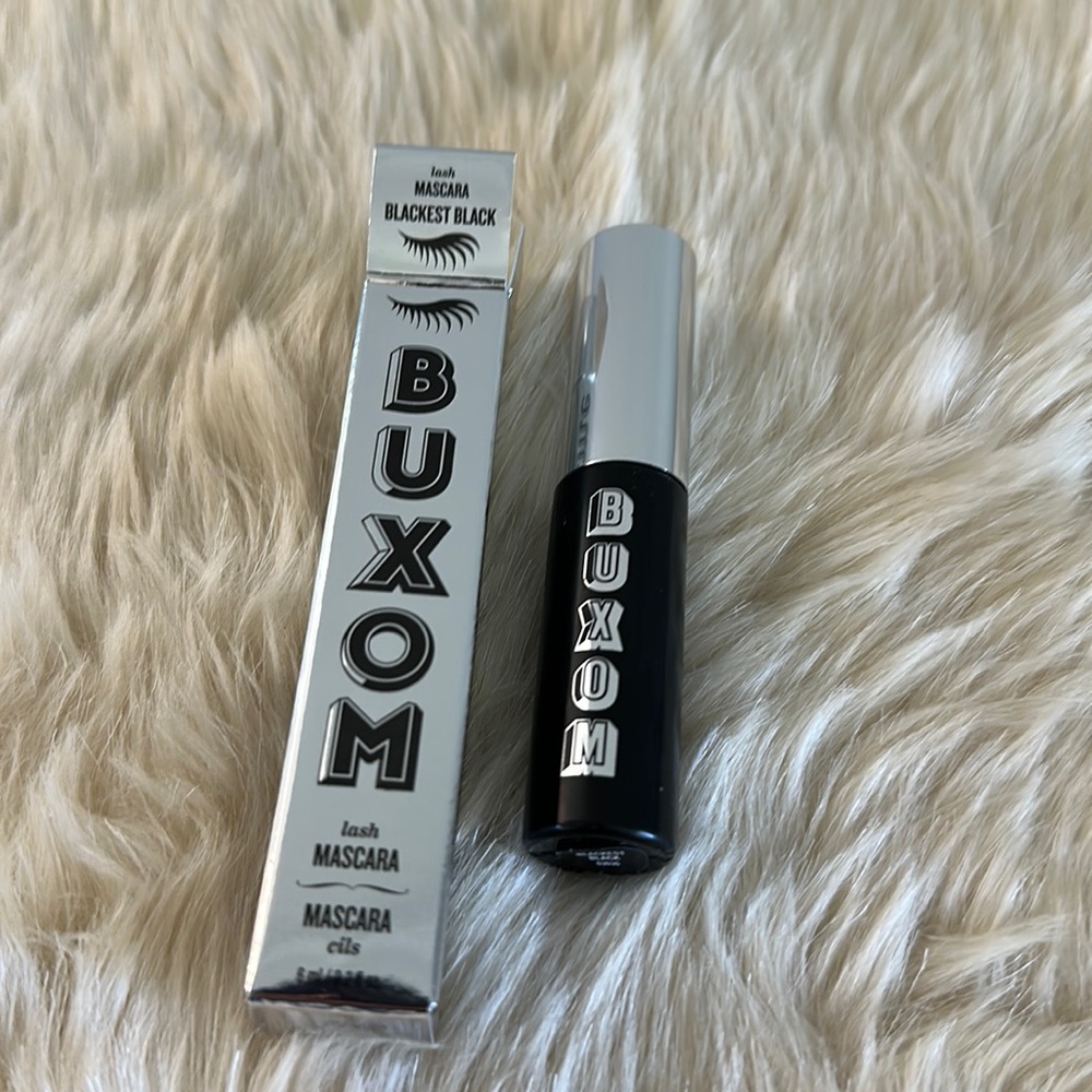 Buxom lash mascara